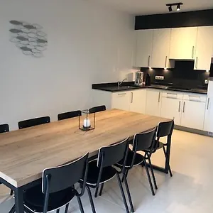 Allure, Met Zuidgericht Tuintje Appartement Oostende